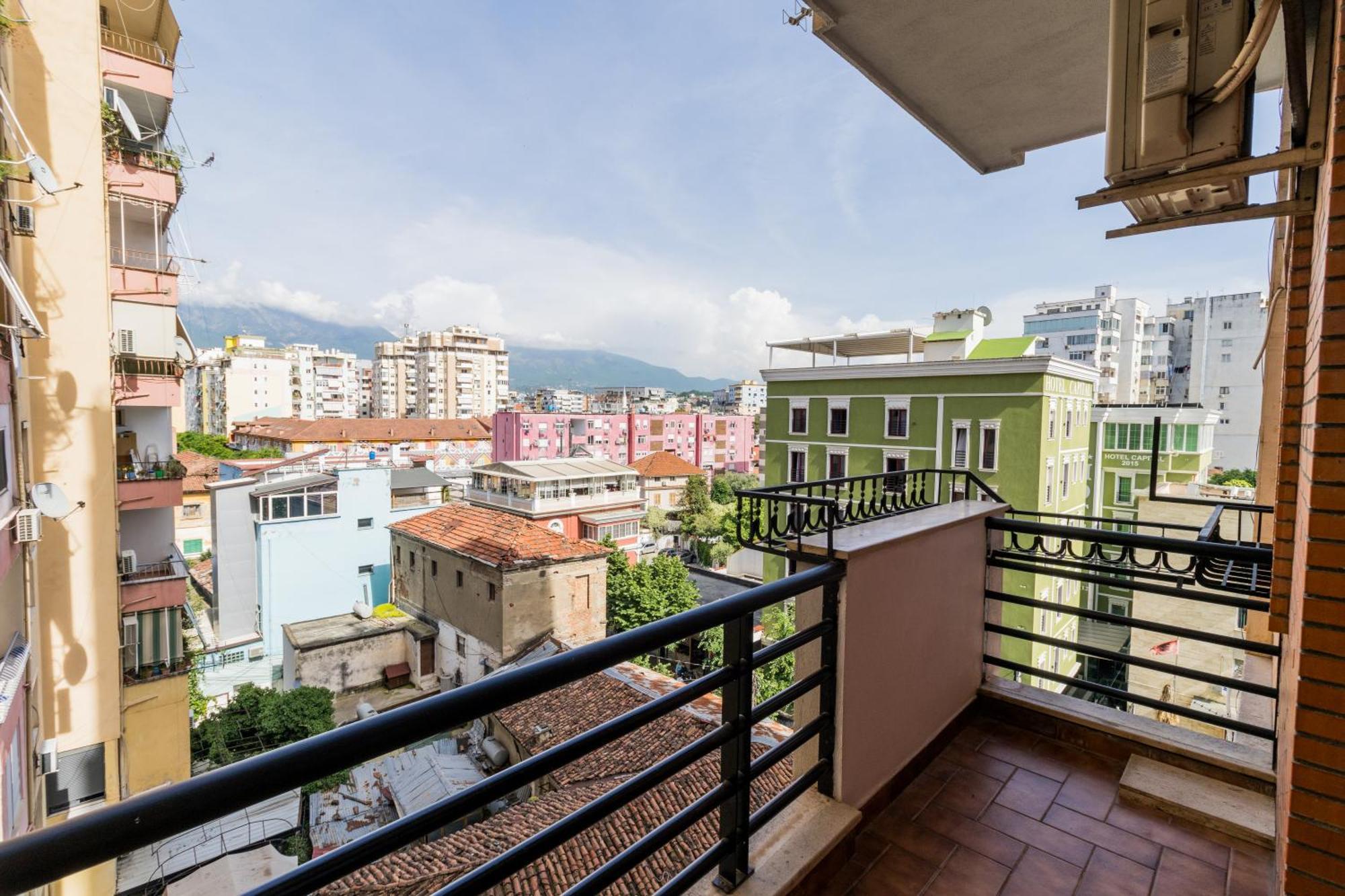 Central Cane Apartment تيرانا المظهر الخارجي الصورة